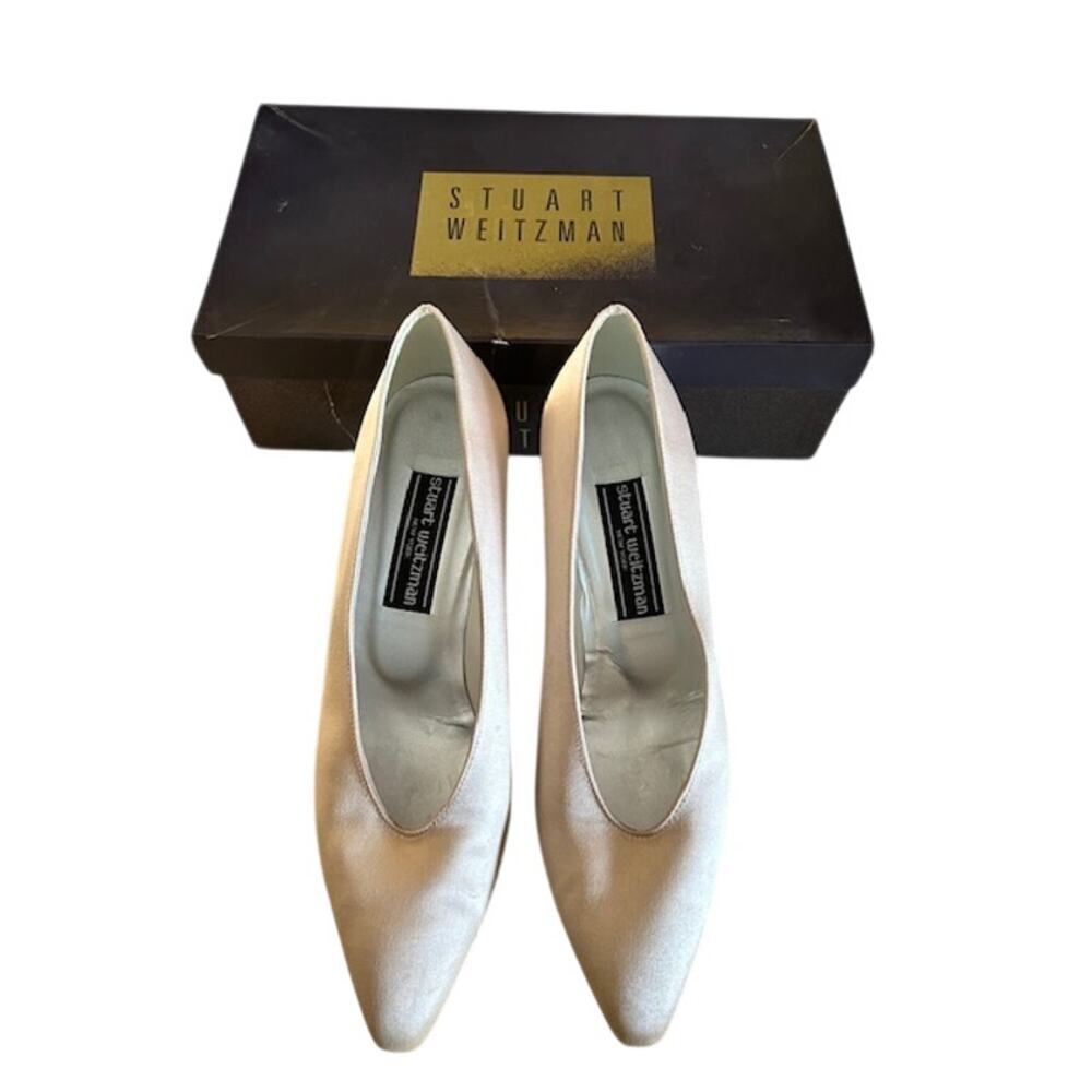 Stuart Weitzman Mid Corniche Satin Pumps Blush 8.5 Kitten Heel w Box